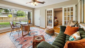 Interior - Near Texas A&M: Fenced Yard, Fire Pit & Games (College Station)