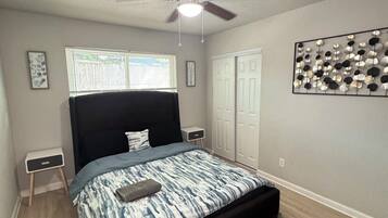 1 bedroom, iron/ironing board, WiFi, bed sheets