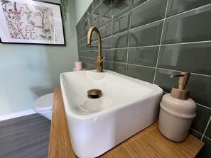 Hair dryer, towels