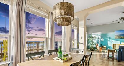 Spacious 4BR Getaway | Gulf Views & Gameroom Fun