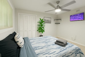 1 bedroom, iron/ironing board, WiFi, bed sheets - Downtown Dallas BOHO City GEM LUXE 1BD (Dallas)