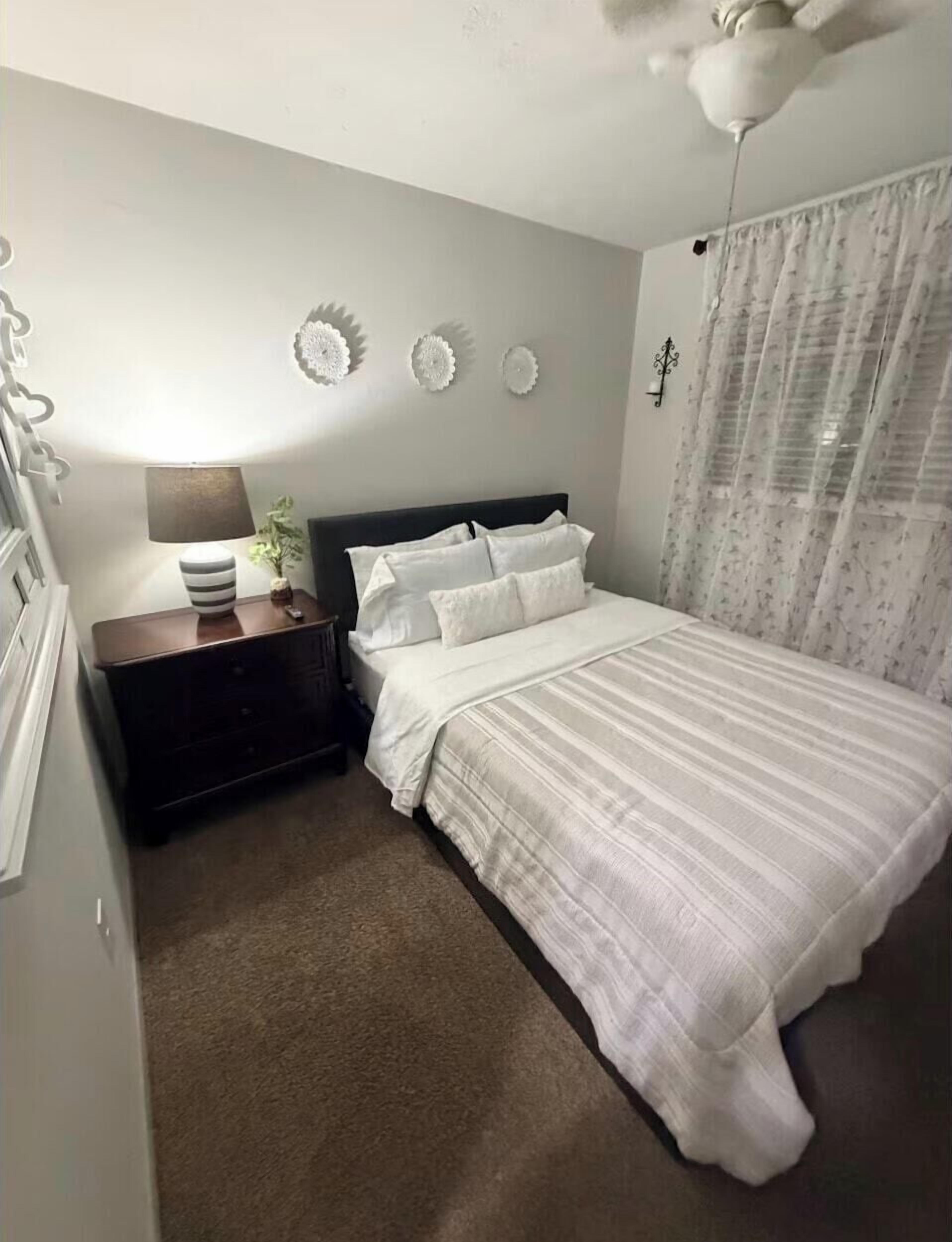 1 bedroom, iron/ironing board, WiFi, bed sheets