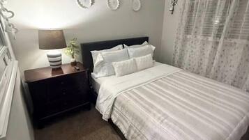 1 bedroom, iron/ironing board, WiFi, bed sheets