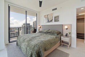 2 soverom, strykejern/-brett, reiseseng for barn og wi-fi (inkludert)