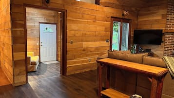 Smart TV, books, stereo