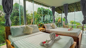 Bungalow familiar, balcón, vistas al jardín | Wifi gratis