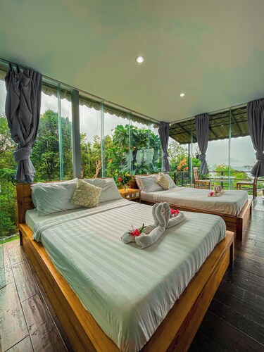 Ocean Lounge Bungalow