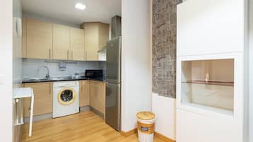 冰箱、微波炉、炉灶、茶具/咖啡用具