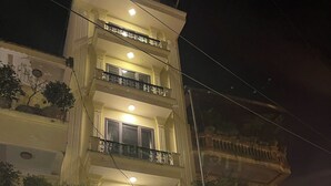 Unclassified image, 3 of 28, button - Hello Sapa Hotel (Sa Pa)
