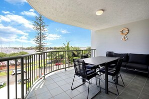 Property grounds - Riverdance Apt 15 Sum (Mooloolaba)