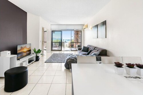 Shandelle Unit 5 - Family Getaway with Ocean Views