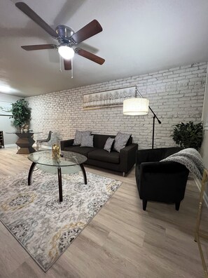 Interior - DT Dallas COZY Urban Escape 1BD Apt (Dallas)