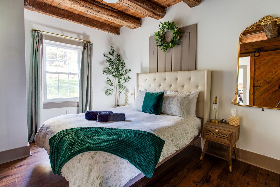 3 habitaciones, tabla de planchar con plancha y wifi gratis 