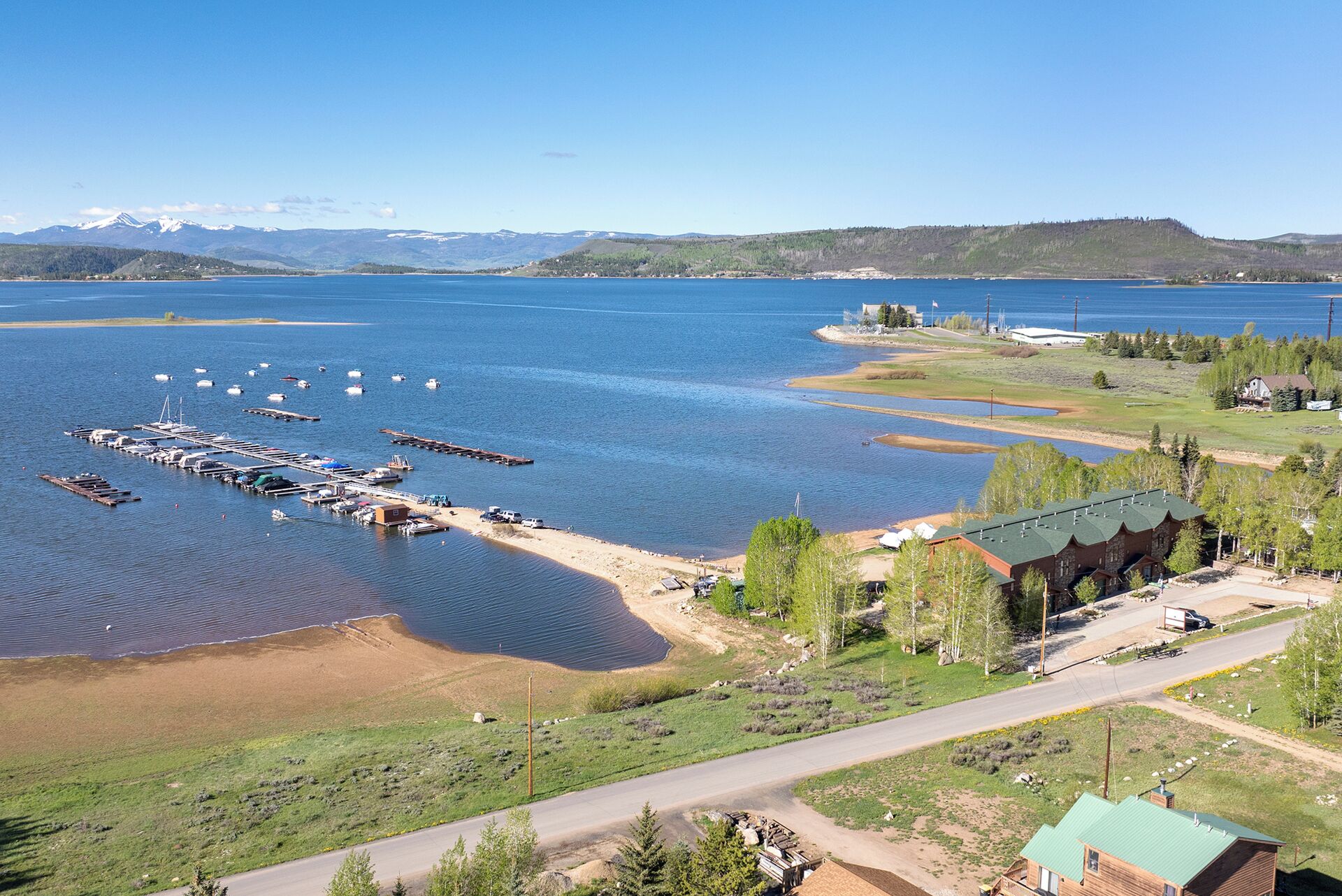 منظر من الجو على ارتفاع عالٍ