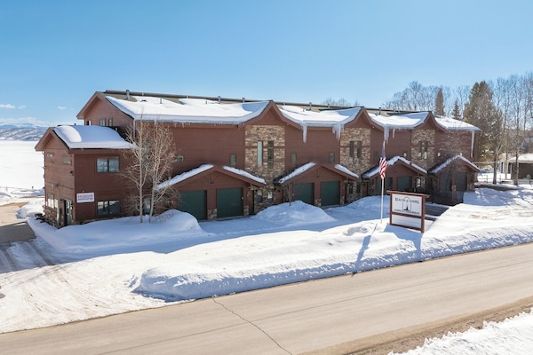 Beacon Landing Condominiums