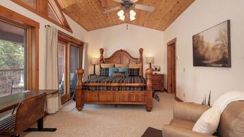 3 bedrooms, desk, iron/ironing board, free WiFi