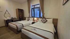 Standard Twin Room - Vô Tư Hotel (Da Lat)