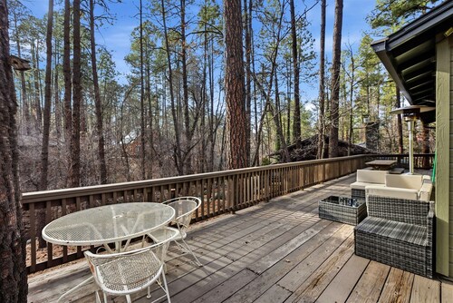 Welcome to your serene forest getaway!