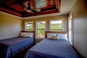 5 bedrooms, WiFi, bed sheets