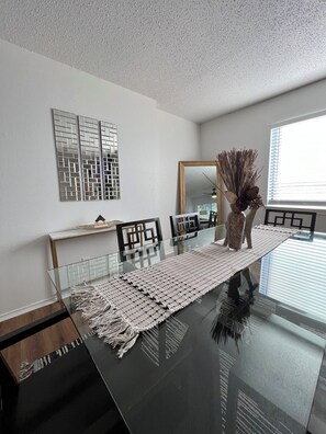 Interior - SLEEK LUXE GEM DownTown Dallas 2Bd 2Ba (Dallas)