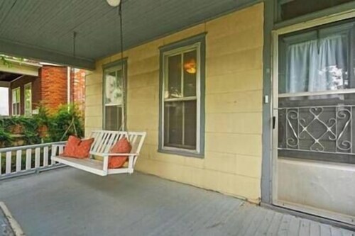 WOW! Near MGP; Benedictine <2 miles. 3br 1.5 BA