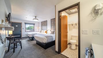 1 habitación, tabla de planchar con plancha, wifi y ropa de cama