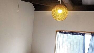 2 bedrooms, desk, free WiFi, bed sheets