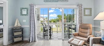 Coastal Chic  Myrtlewood Condo • Family Comfort & Golf Nearby