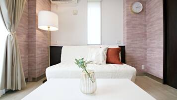 1 bedroom, desk, iron/ironing board, free WiFi