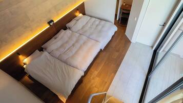 3 bedrooms, desk, free WiFi, bed sheets