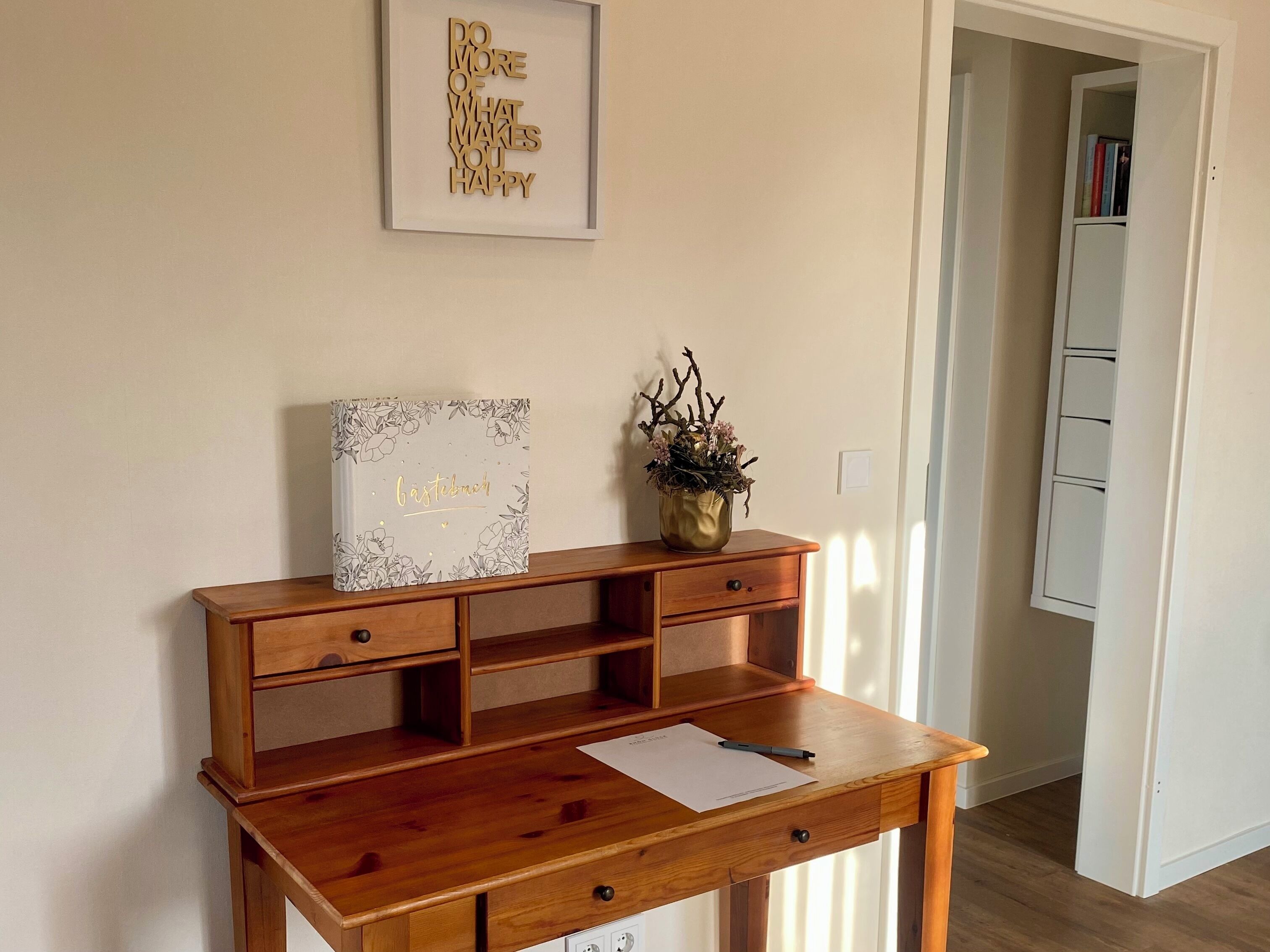 Ferienwohnung (60qm) mit Weitblick-Schreibtisch