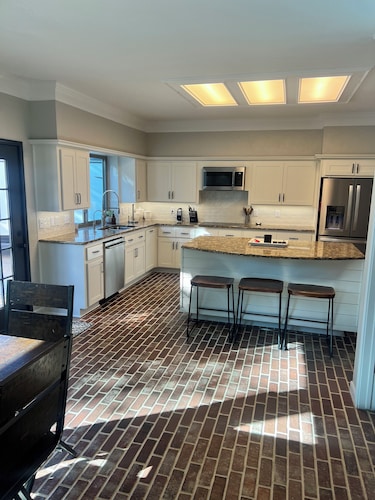 Cozy Modern Home with Backyard Oasis