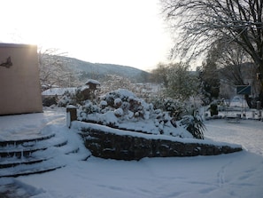 Property grounds - Apartment 'Wegelnburg' with Mountain View, Shared Garden and Wi-Fi (Fischbach bei Dahn)