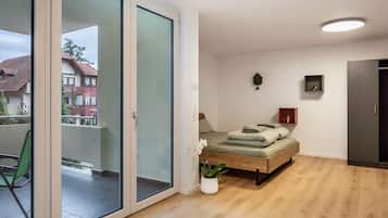 1 bedroom, free WiFi, bed sheets