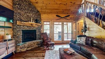 TV, fireplace, DVD player