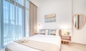 خزنة داخل الغرفة ومكواة/لوح كي وواي فا ي مجانًا وملاءات أسرّة