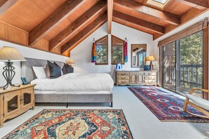 3 slaapkamers, een strijkplank/strijkijzer, wifi, beddengoed