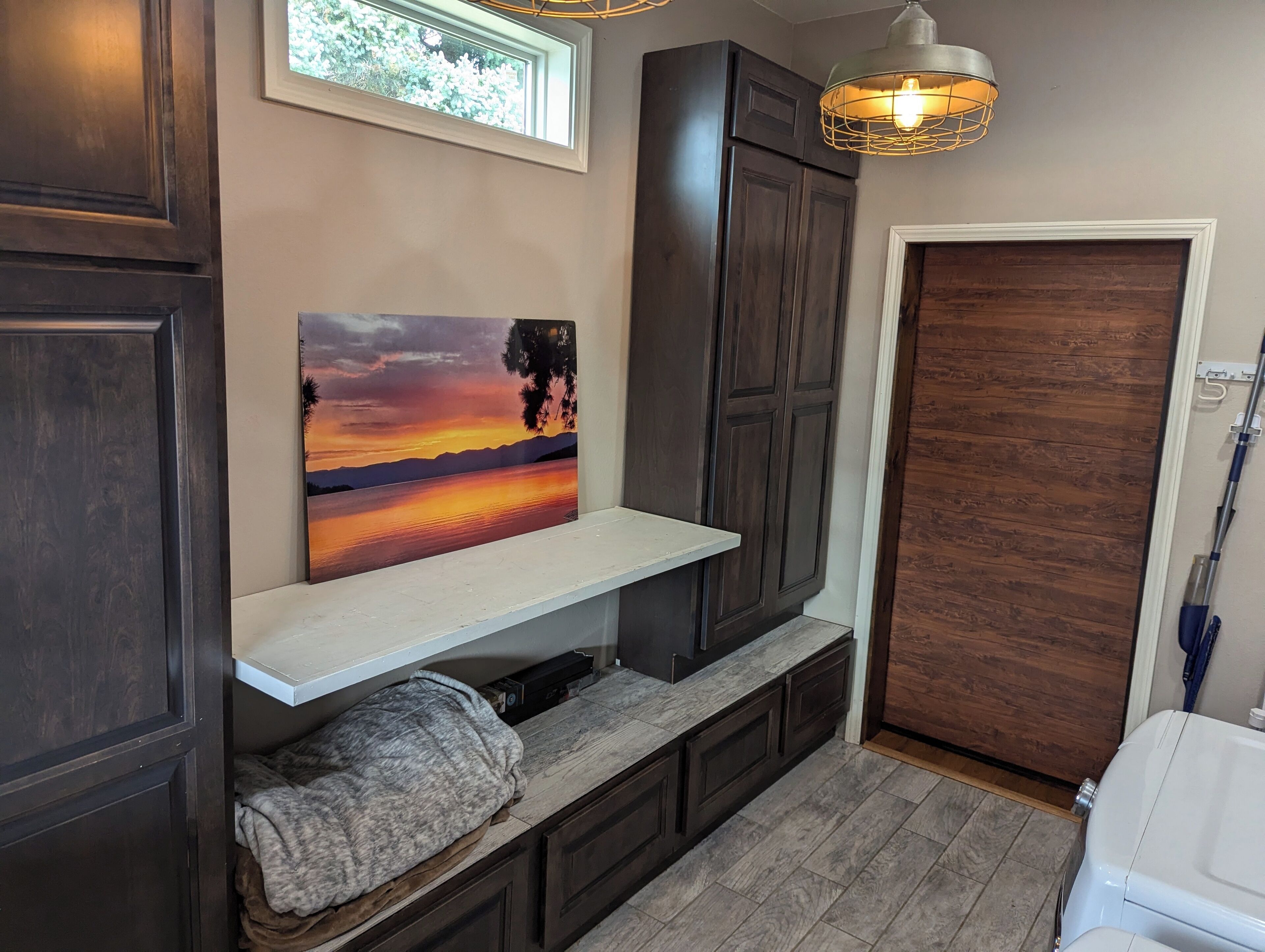 3 室のベッドルーム、デスク、旅行用ベビーベッド、WiFi (無料)