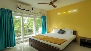 Studio | Seprai antialergi, meja kerja, Wi-Fi gratis, dan seprai linen