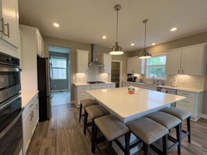 Fridge, microwave, oven, stovetop - Pristine Spacious Home and Private Attached Suite (Maple Grove)