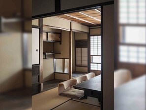 Casa Tradizionale, 2 camere da letto, cucina, vista giardino | 2 camere, una cassaforte in camera, con stile personalizzato