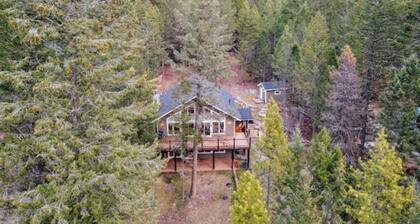 (Bed & Breakfast) ~ Private Mountain Dream Retreat