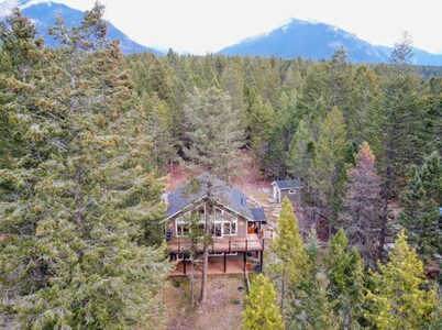 (Bed & Breakfast) ~ Private Mountain Dream Retreat