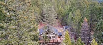 (Bed & Breakfast) ~ Private Mountain Dream Retreat