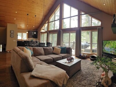 (Bed & Breakfast) ~ Private Mountain Dream Retreat