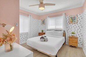 4 bedrooms, iron/ironing board, travel crib, WiFi - New Listing Cozy Miami Springs  | Relaxing Retreat (Miami Springs)