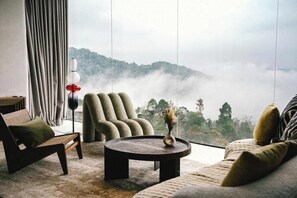 Family Room, Balcony, Mountain View | Free WiFi