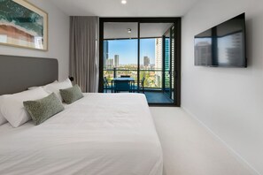2 bedrooms, desk, iron/ironing board, free WiFi