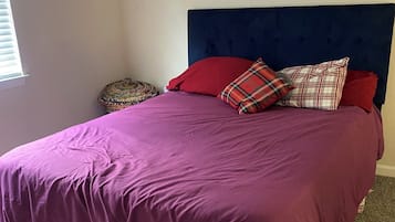 2 habitaciones, tabla de planchar con plancha, wifi y ropa de cama