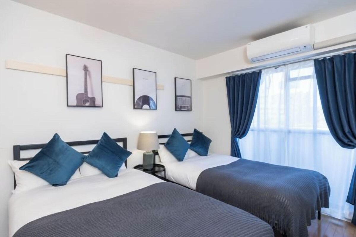 1 bedroom, iron/ironing board, WiFi (free)
